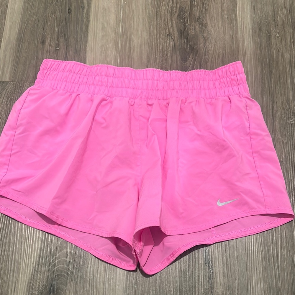 Nike Women's Pink Shorts 3inch